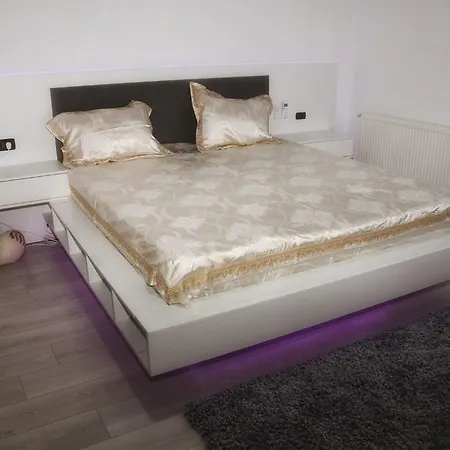 Kazeboo Lux Apartament Năvodari
